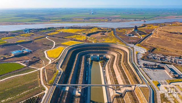 637565984891-05.jpg undefined